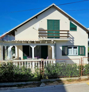 Apartmani Simona Tribunj
